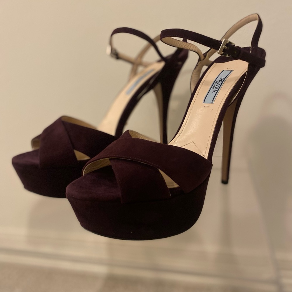 NEW Prada sandal purple/burgundy suede size 39